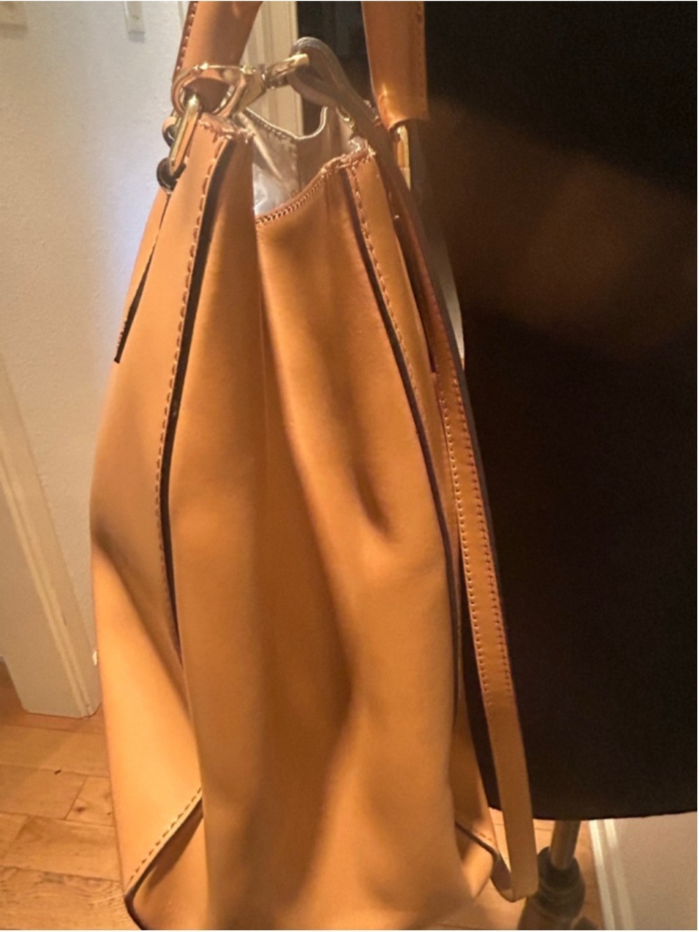 Women's A Bellucci Tan Leather Satchel made in Italy 14 x 11 x 6 - Picture 10 of 15